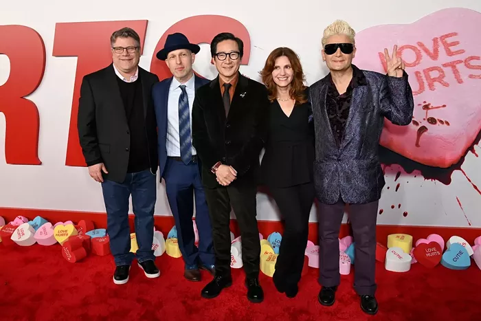 THE TRASH REPORT: Goonies Reunion, Two PDX Flocks, and Portland Gay Men’s Chorus Sings for a New World